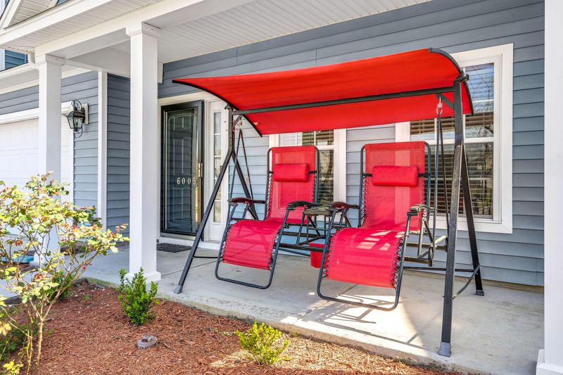6005 Snead Ln, Summerville, SC 29483