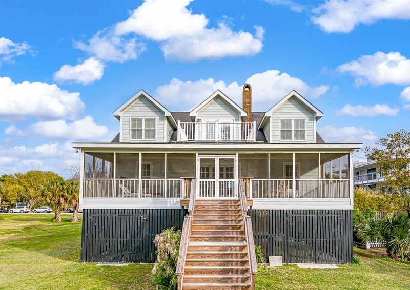 2107 Middle St, Sullivans Island, SC 29482