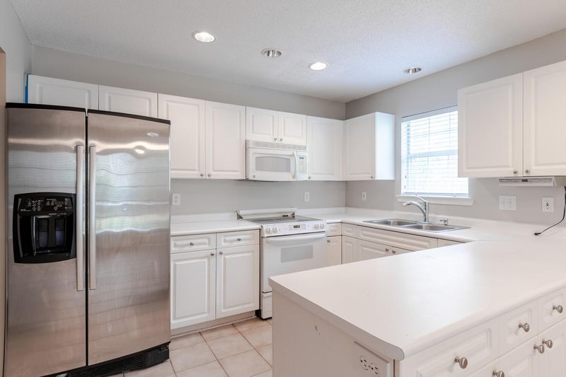 3188 Queensgate Way, Mount Pleasant, SC 29466