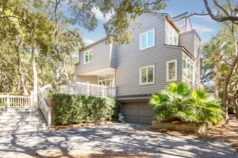 55 Surfsong Rd, Kiawah Island, SC 29455
