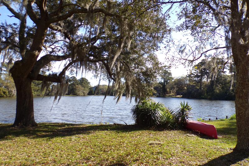55 Vincent Dr, Mount Pleasant, SC 29464