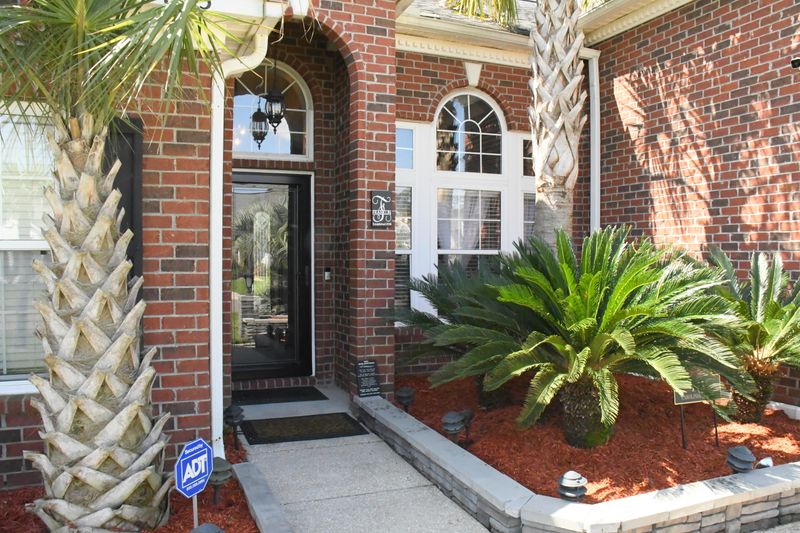 133 Carolinian Dr, Summerville, SC 29485