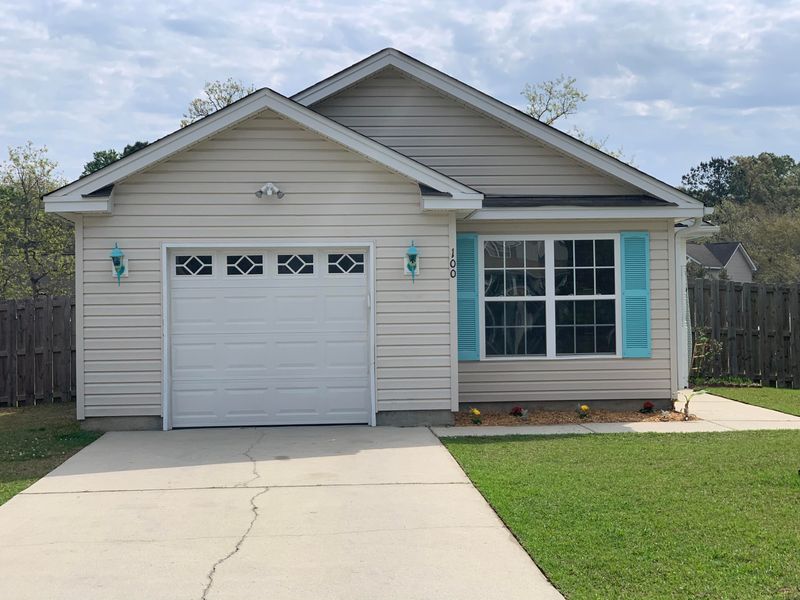 100 Pointer Dr, Goose Creek, SC 29445