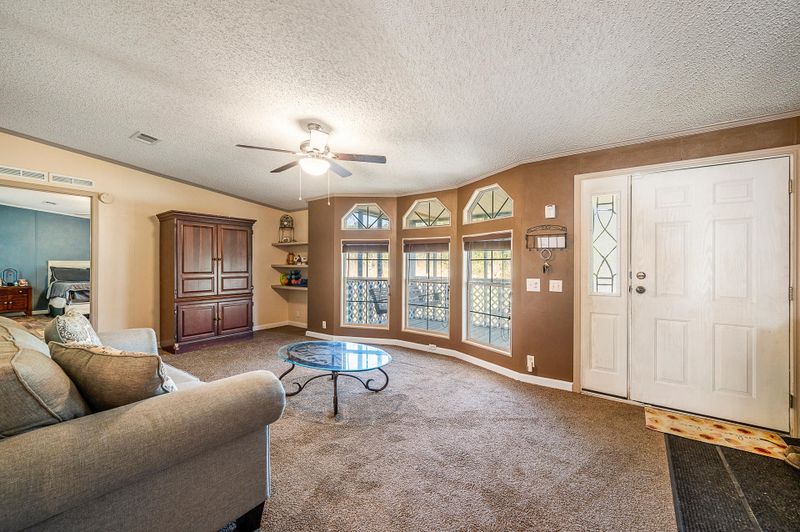447 Olympic Dr, Cross, SC 29436