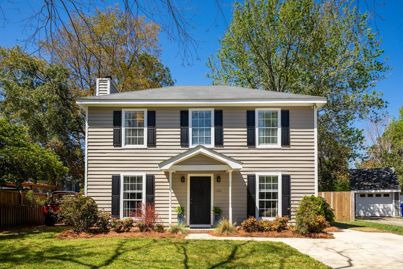 1306 Shire Rd, Mount Pleasant, SC 29464