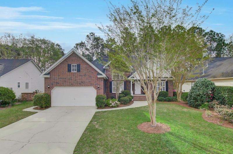318 Prestwick Ct, Summerville, SC 29483
