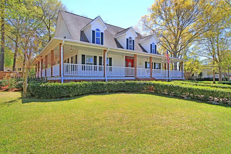 114 Mendenhall St, Summerville, SC 29483