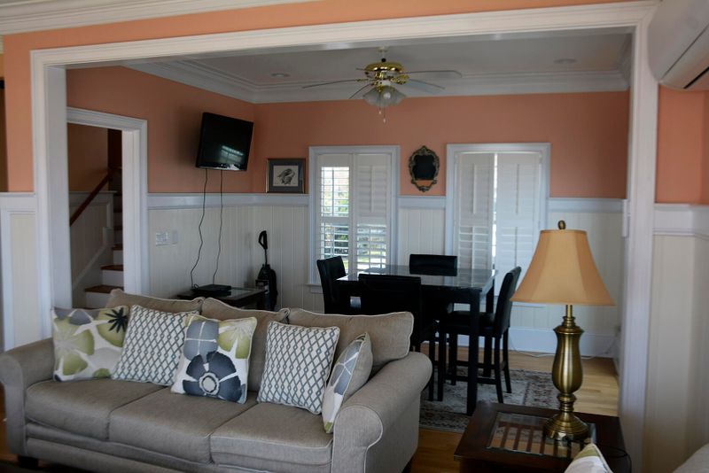 314 Palmetto Blvd, Edisto Island, SC 29438