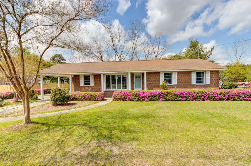 1777 Old Whitesville Rd, Moncks Corner, SC 29461
