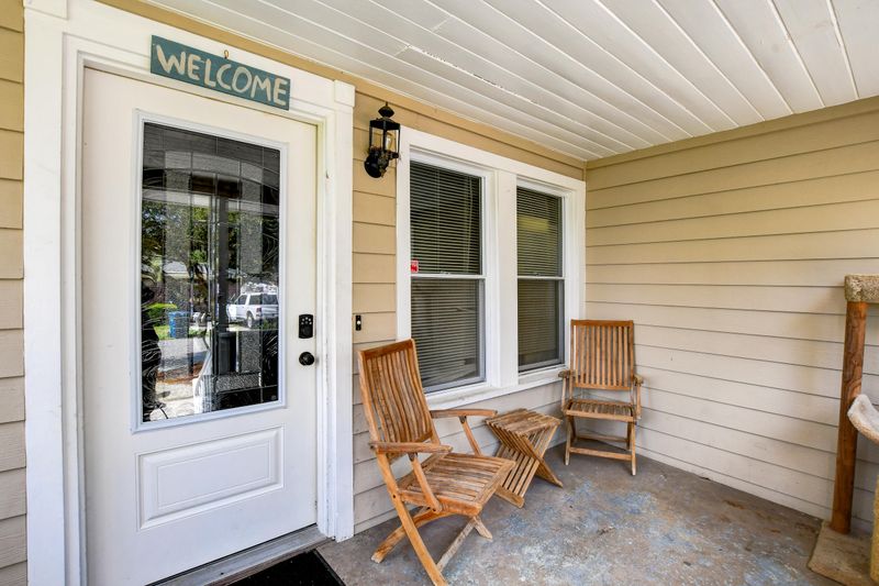 833 Kenyon St, Charleston, SC 29407