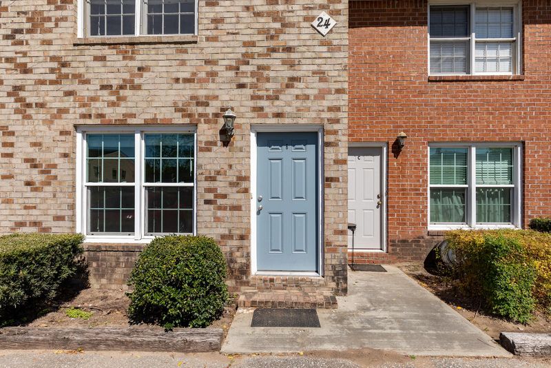 24 Crosscreek Dr, Charleston, SC 29412