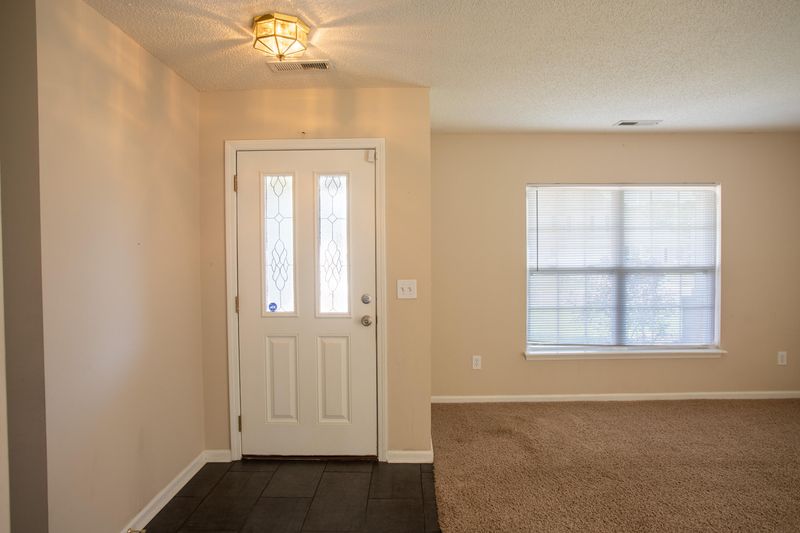 212 Waterbrook Dr, Goose Creek, SC 29445