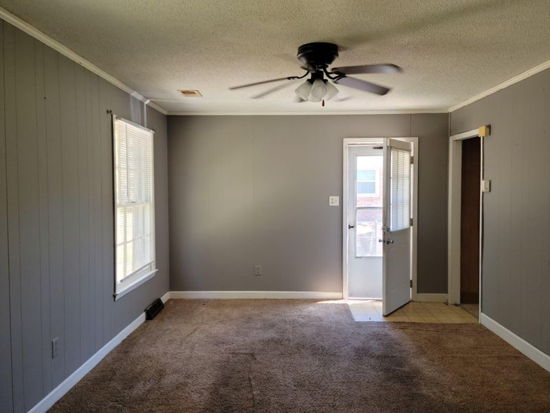 7658 Hillandale Rd, North Charleston, SC 29420