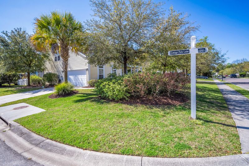 109 Cottage Path Ln, Summerville, SC 29485