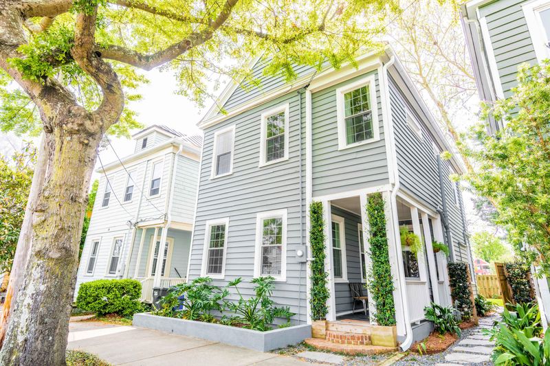 171 Fishburne St, Charleston, SC 29403
