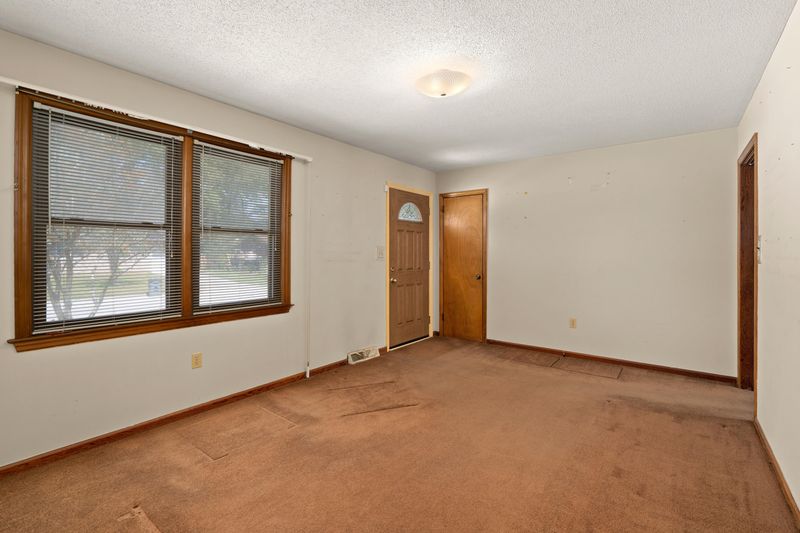 7673 Barclay Ave, North Charleston, SC 29418