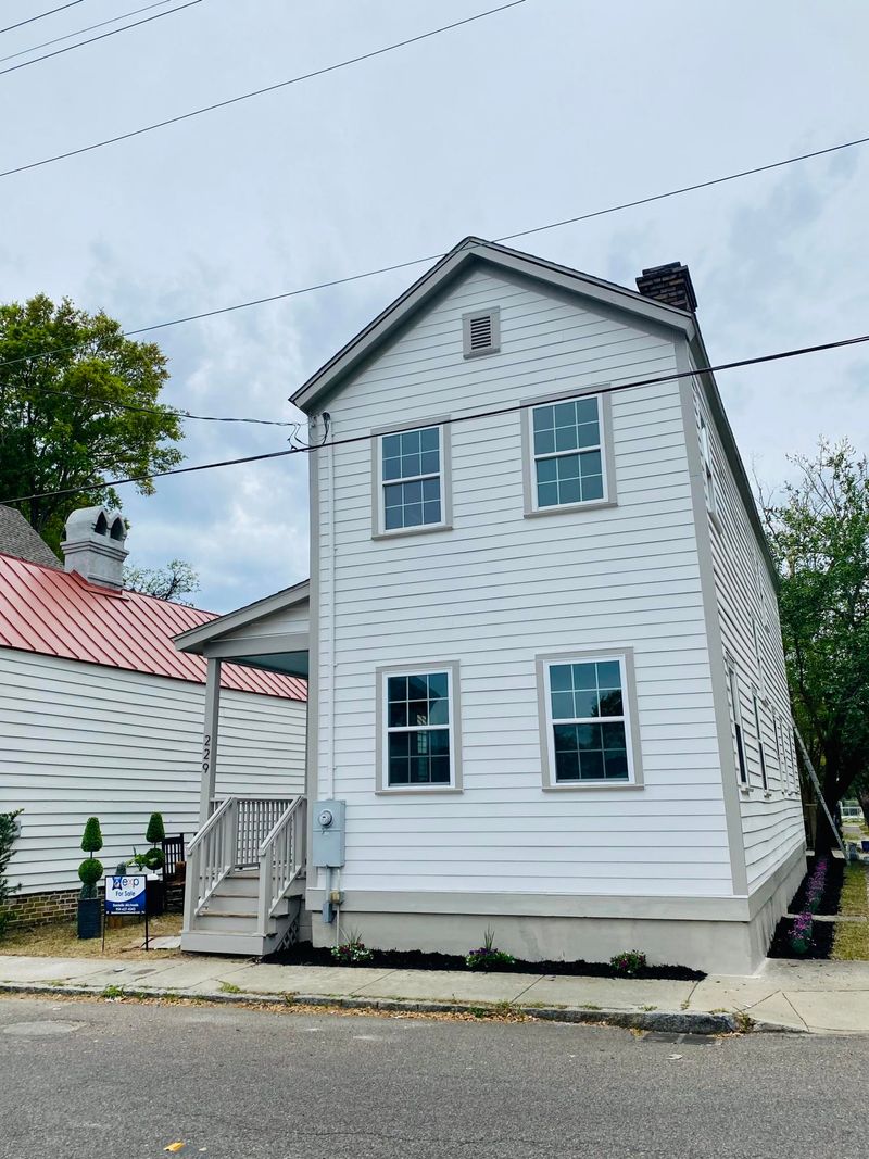 229 Nassau St, Charleston, SC 29403