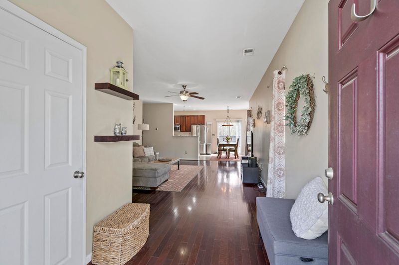 318 Burton Ct, Goose Creek, SC 29445
