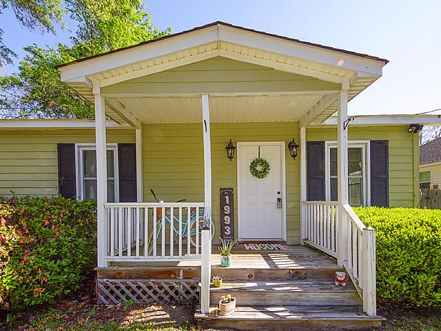 1993 Raina St, Johns Island, SC 29455