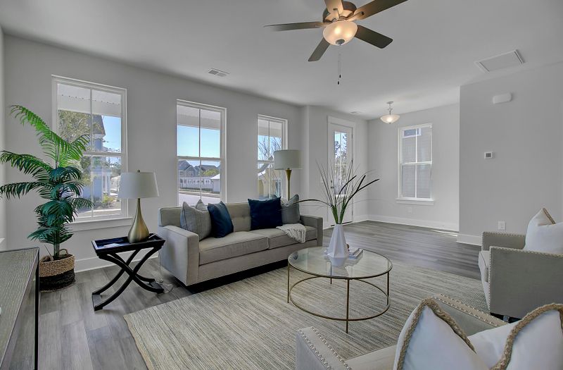 231 Summers Dr, Summerville, SC 29485