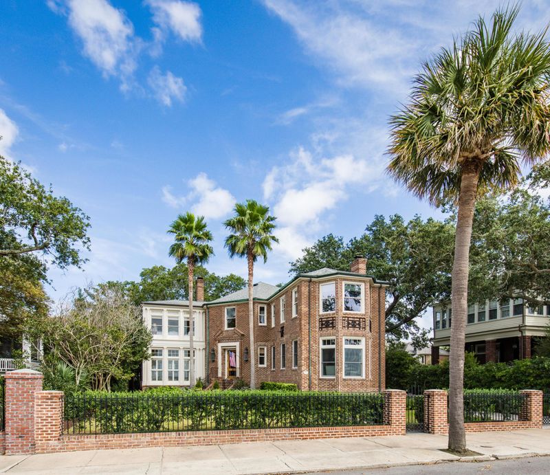 72 Murray Blvd, Charleston, SC 29401