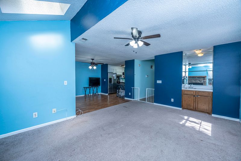 121 Old Saybrook Rd, North Charleston, SC 29418