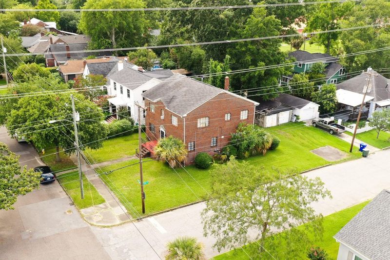 58 Saint Margaret St, Charleston, SC 29403