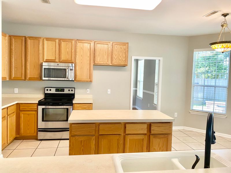 111 Evesham Dr, Summerville, SC 29485