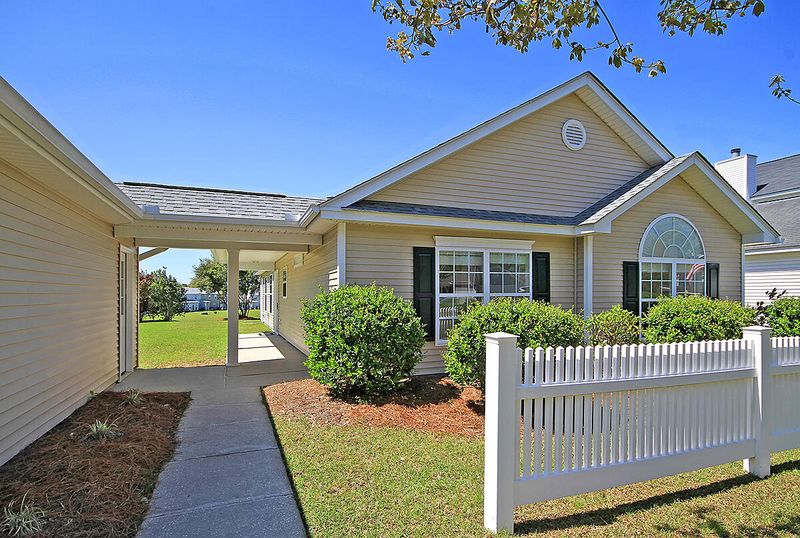 107 Savannah River Dr, Summerville, SC 29485