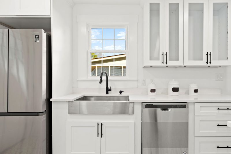 194 W Poplar St, Charleston, SC 29403