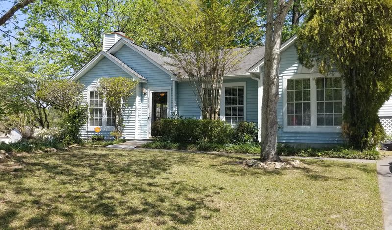 8398 Coventry Ct, North Charleston, SC 29420