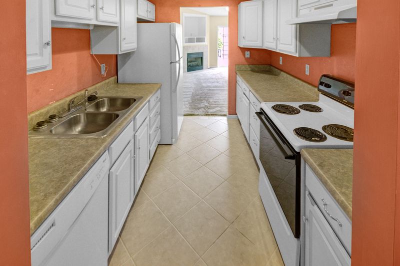 1254 Apex Ln, Charleston, SC 29412