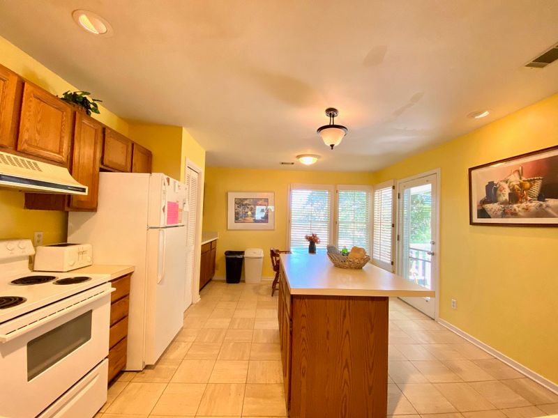 5 Ocean Park Ct, Isle Of Palms, SC 29451