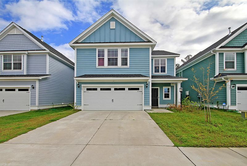 545 Alderly Dr, Moncks Corner, SC 29461