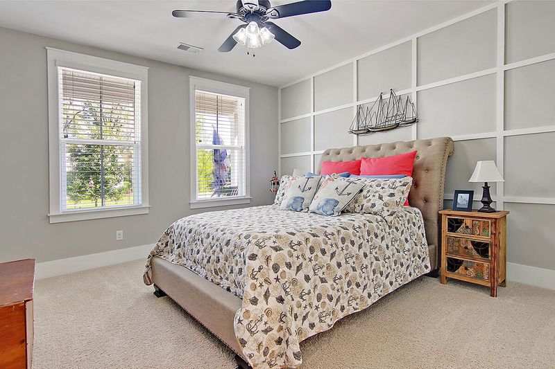 366 Weston Hall Dr, Summerville, SC 29483