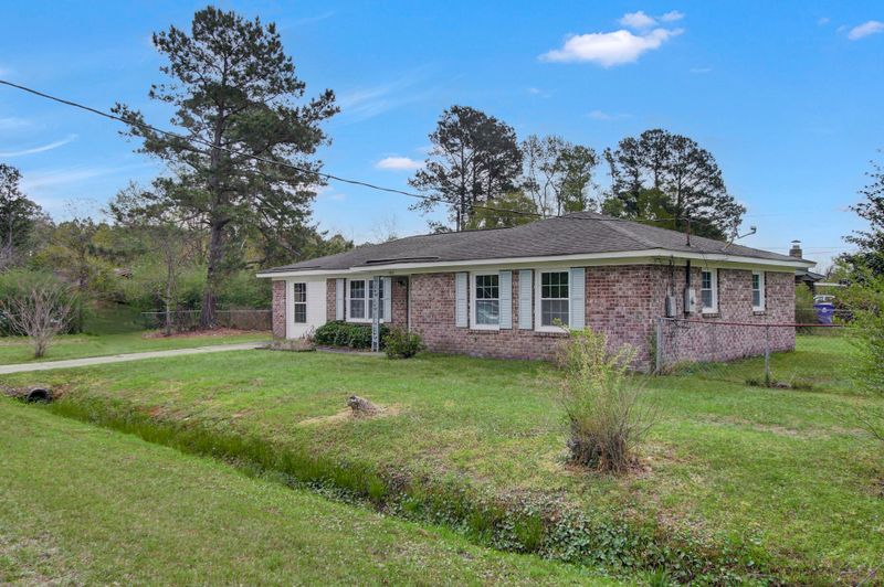 4510 Hardwood St, Ladson, SC 29456