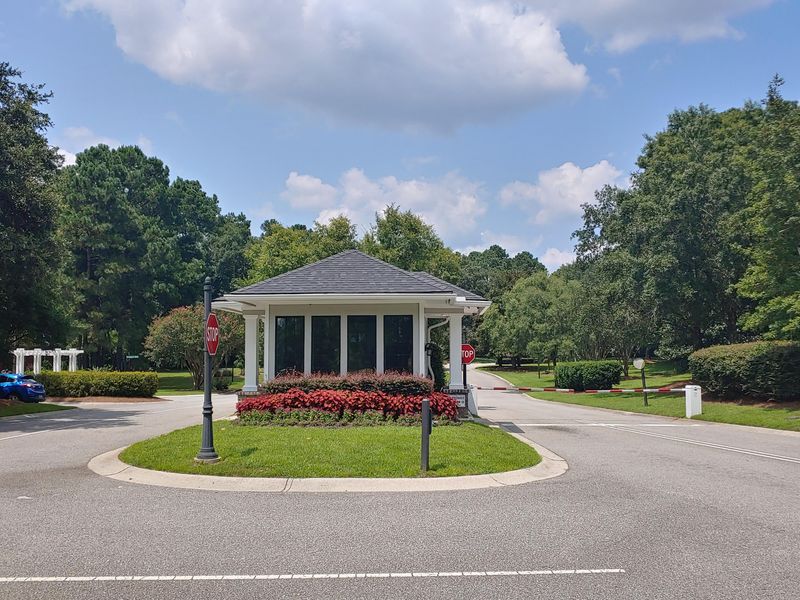 8704 E Fairway Woods Dr, North Charleston, SC 29420