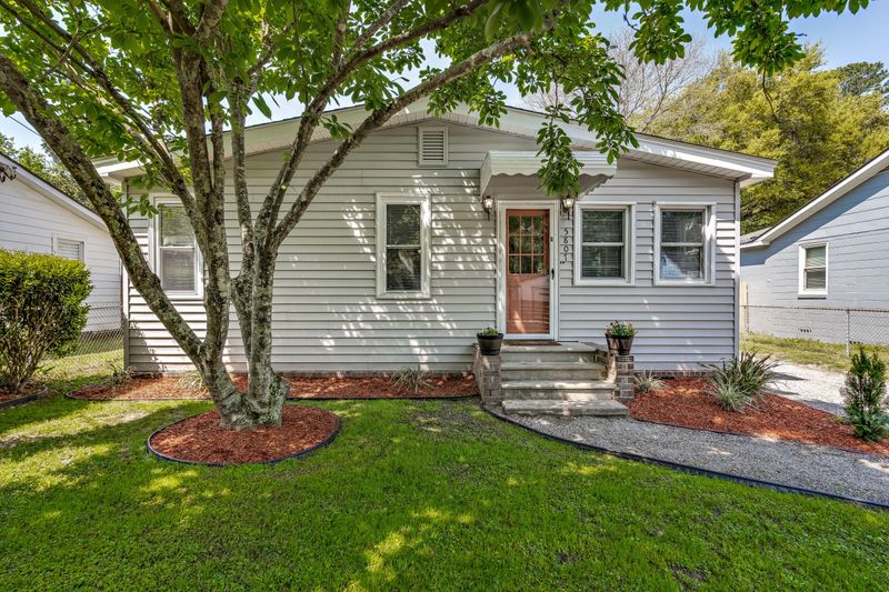 5807 Knight St, Hanahan, SC 29410