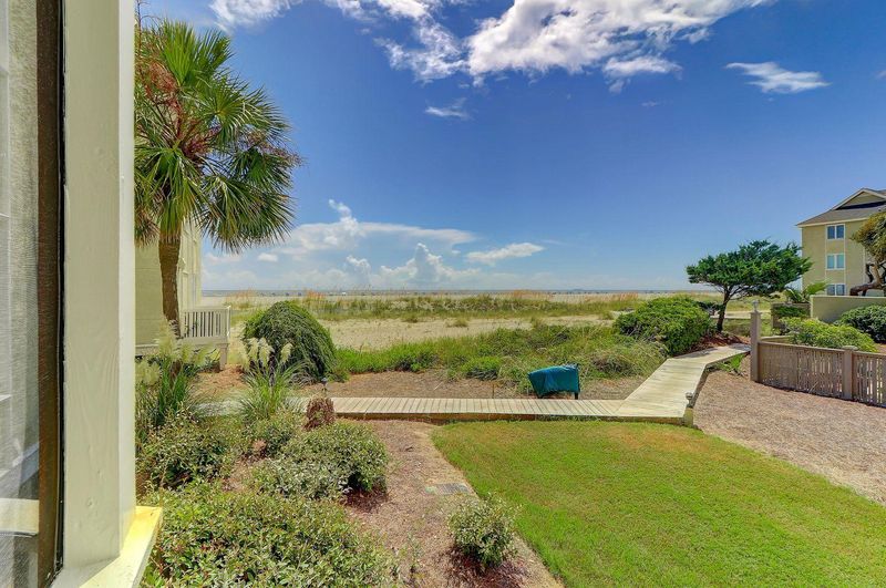 104 E Port O' Call, Isle Of Palms, SC 29451