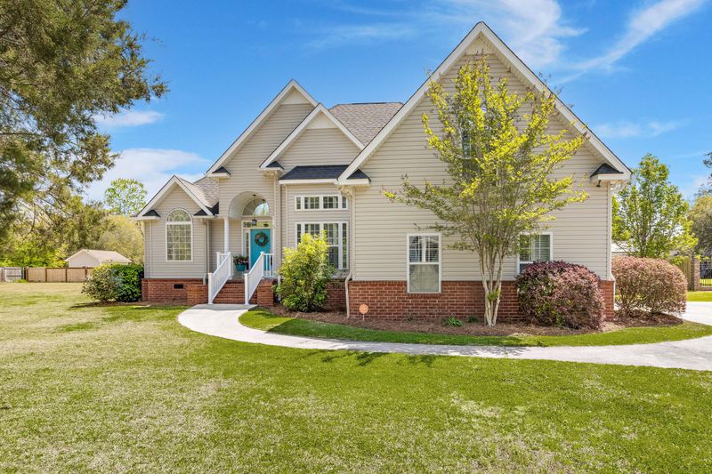 1524 Cedar Ave, Moncks Corner, SC 29461