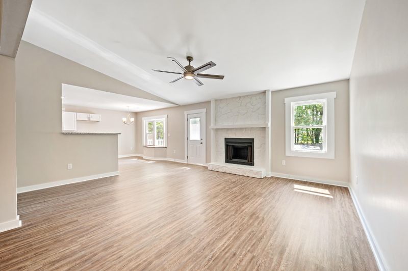 105 Iron Rd, Summerville, SC 29486