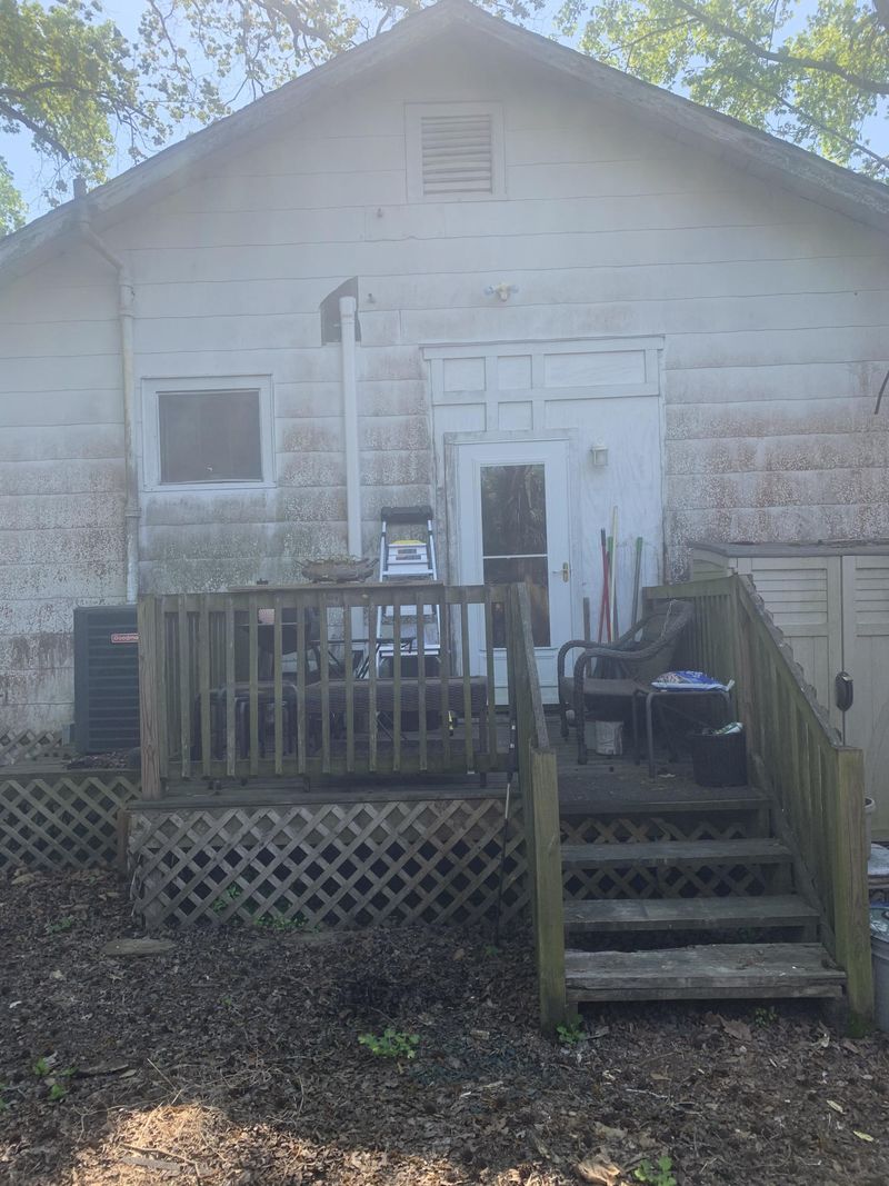 1934 Redwood St, North Charleston, SC 29405