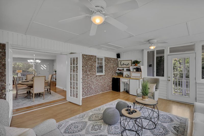 1371 Camp Rd, Charleston, SC 29412
