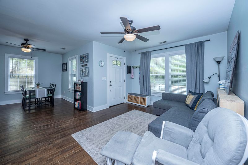 5064 Hyde Ave, North Charleston, SC 29405