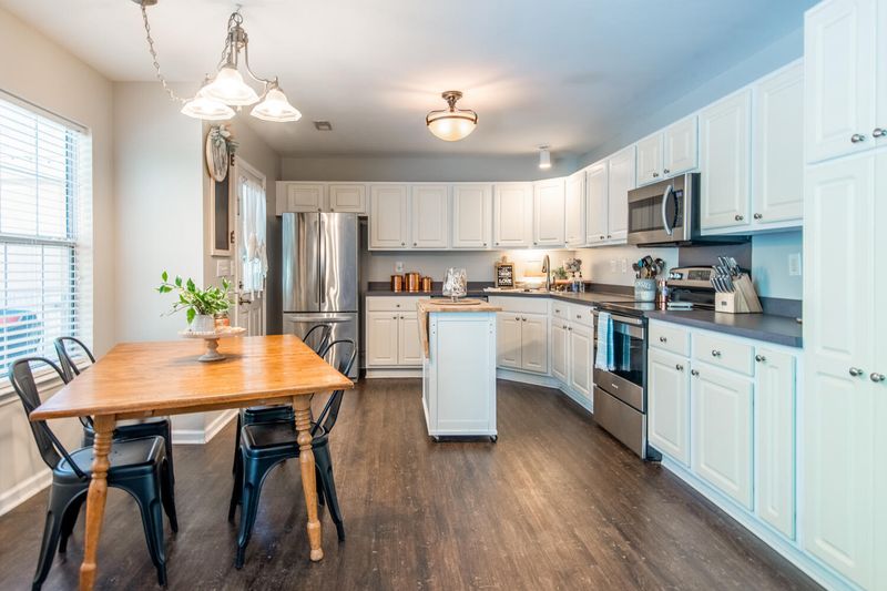 451 Hainsworth Dr, Charleston, SC 29414