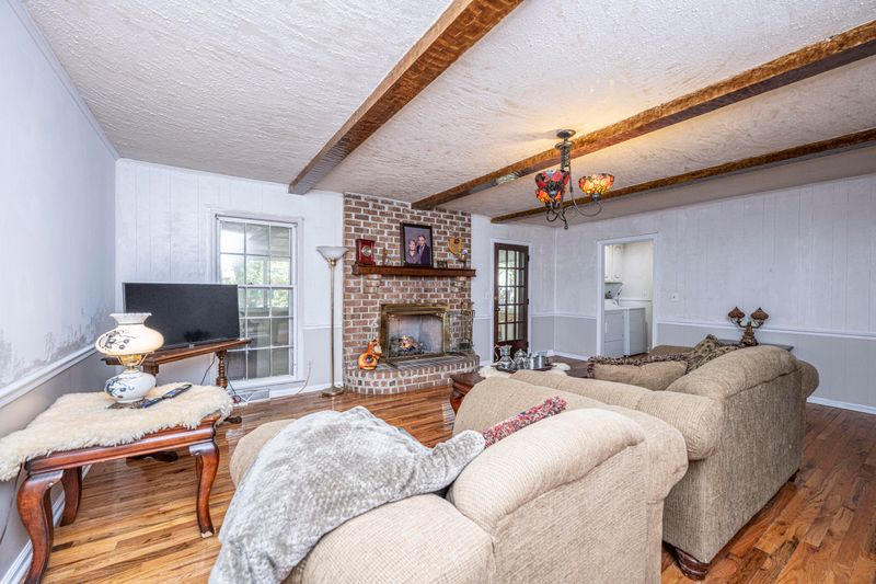2327 Vanderbilt Dr, Charleston, SC 29414