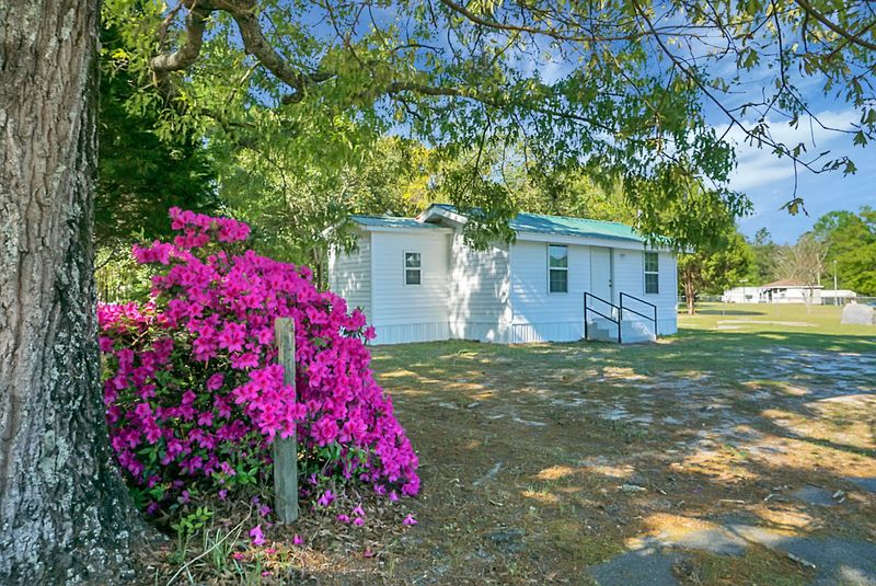 2637 Harristown Rd, Saint Stephen, SC 29479