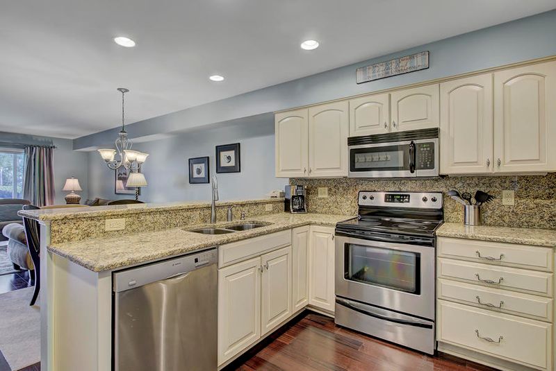 7 Mariners Walk #B, Isle Of Palms, SC 29451