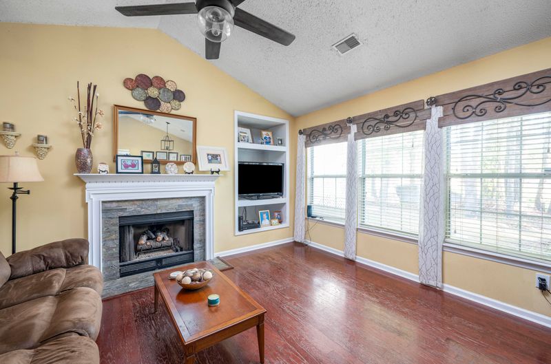 603 Carters Grove Rd, Charleston, SC 29414