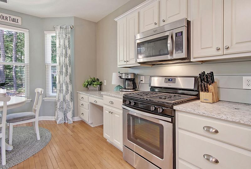 1545 Guilford Ct, Mount Pleasant, SC 29466